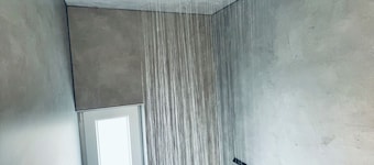 Special 90 mÂČ vacation apartment with house bar in Berge