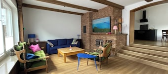 Special 90 m² vacation apartment with house bar in Berge