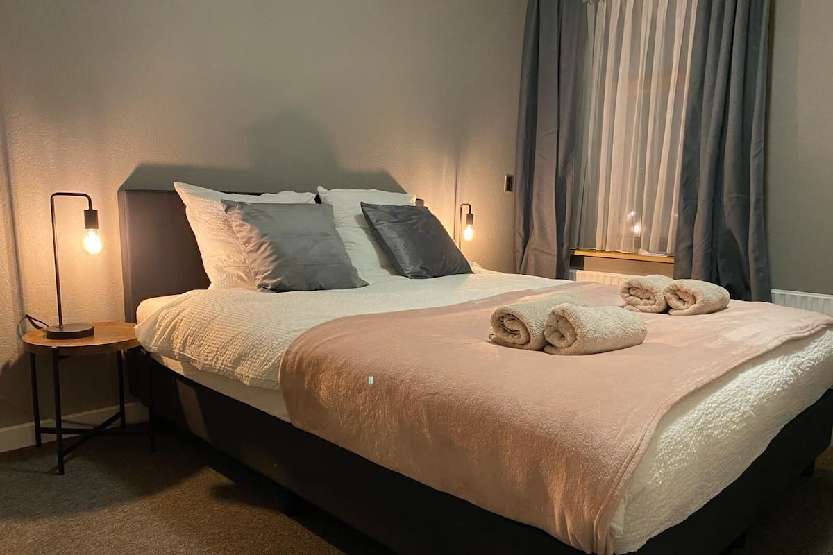 Comfort Double Room, City View | Desk, free WiFi