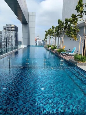 Rooftop pool - Royce Residence by uBook (Kuala Lumpur)