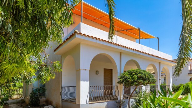 Exterior - Portosalvo Apartment with Balconies near the Beach (Marina di Modica)