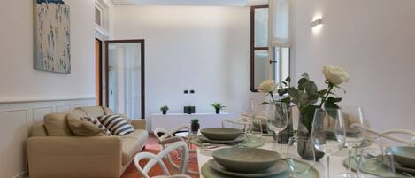 تناول الطعام