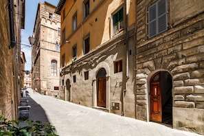 Exterior - Charme in the Historic Centre of Siena (Siena)
