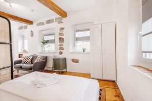 1 quarto, Wi-Fi de cortesia, roupa de cama