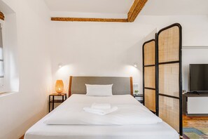 1 bedroom, free WiFi, bed sheets - At the white tower studio (Kulmbach)