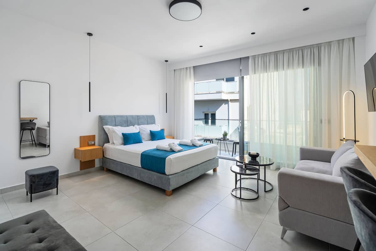 Premium bedding, memory foam beds, desk, laptop workspace