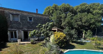 Maison en pierre Ă 20 min de Montpellier et 25 min de la mer pour 9-10 personnes