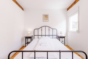 4 chambres, lit parapluie, Wi-Fi gratuit, draps fournis