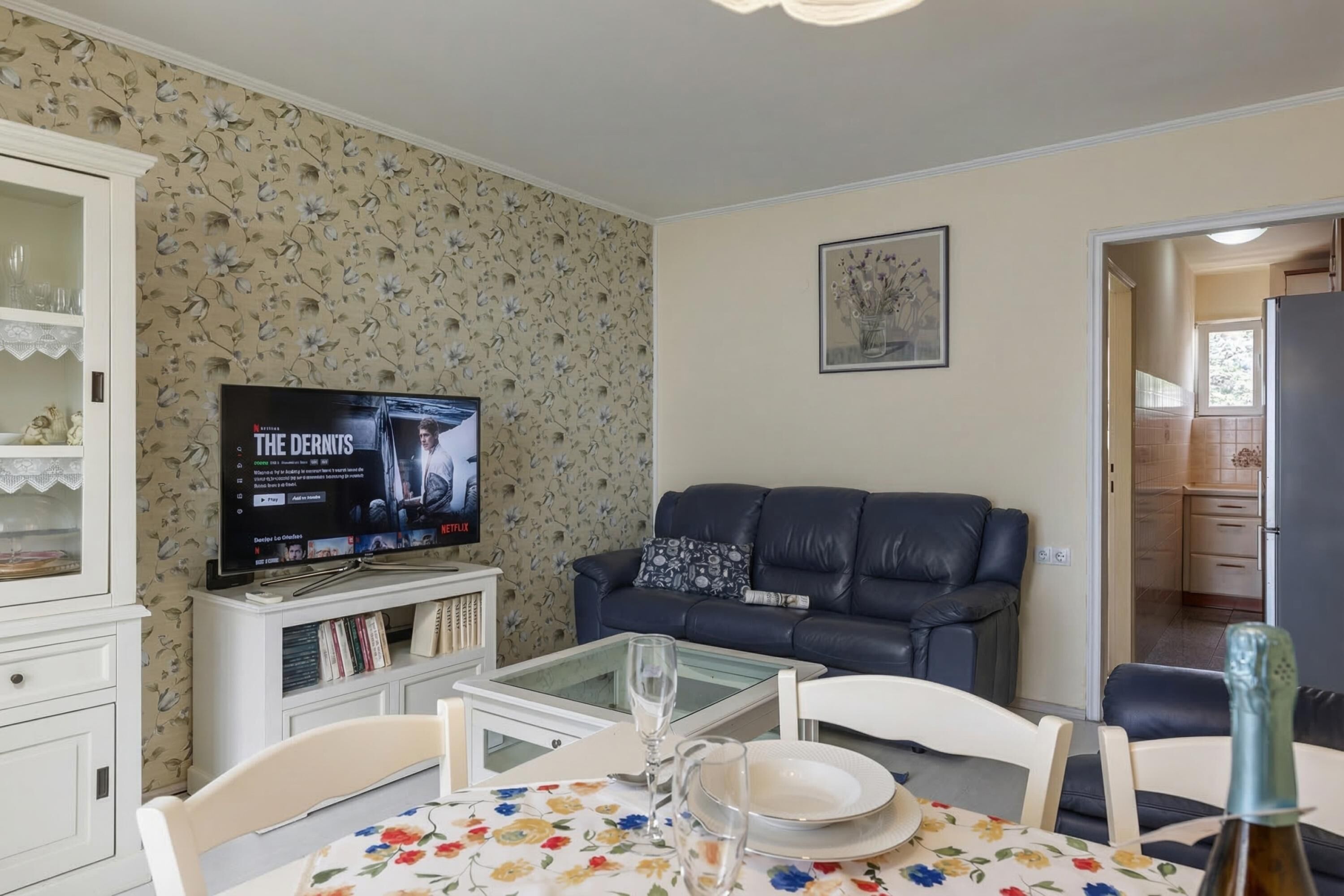 Standard-huoneisto, useita makuuhuoneita (Seaview City Apartment Frida) | Oleskelualue | Televisio