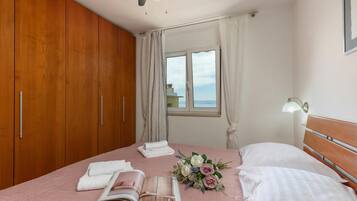 Căn hộ Tiêu chuẩn, nhiều phòng ngủ (Seaview City Apartment Frida) | 2 phòng ngủ, truy cập Internet không dây miễn phí, bộ trải giường