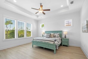 Signature House, 4 Bedrooms, Balcony, Bay View | 4 bilik tidur, dihias secara berasingan 