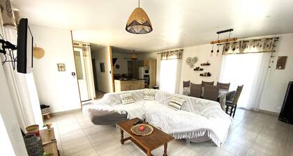 Completely renovated country house with air conditioning and garden