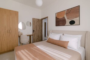 3 slaapkamers, geluiddichte muren, een strijkplank/strijkijzer