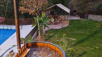 Outdoor pool, a heated pool