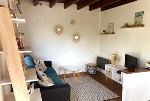 TV - Penestin - House near the sea (PENESTIN)