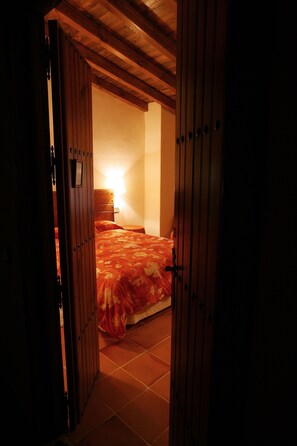 Habitación estándar doble, 1 habitación, vistas a la montaña | Ropa de cama de alta calidad y edredones de plumas
