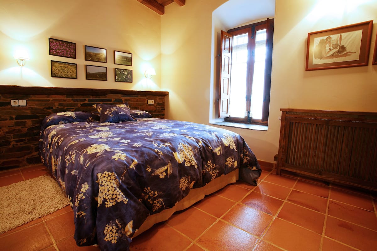 Traditional Double Room, Garden View