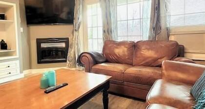 Ground floor / Mountain View / 2 King beds