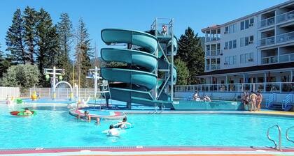 Mountain View Condo with Sofabed and Aircon