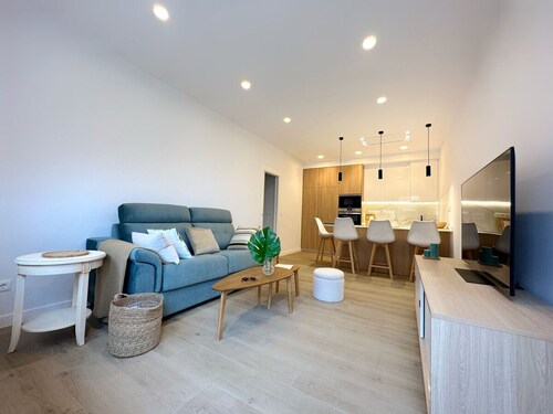 Discover this fabulous first floor in the town of Ajo! Ideal for couples and families.