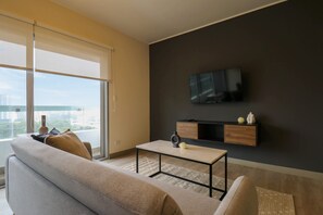 テレビ、書斎 / ワークスペース