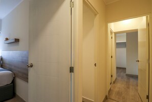 2 quartos, ferros/tábuas de passar roupa, Wi-Fi, roupa de cama