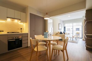 Fridge, microwave, oven, stovetop - w* | Illustrious 1BR w/ Balcony in Miraflores (Miraflores)