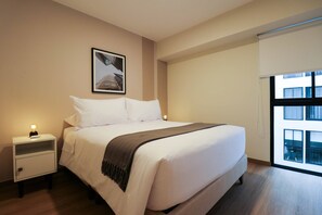 2 soveværelser, skrivebord, strygejern/strygebræt, Wi-Fi