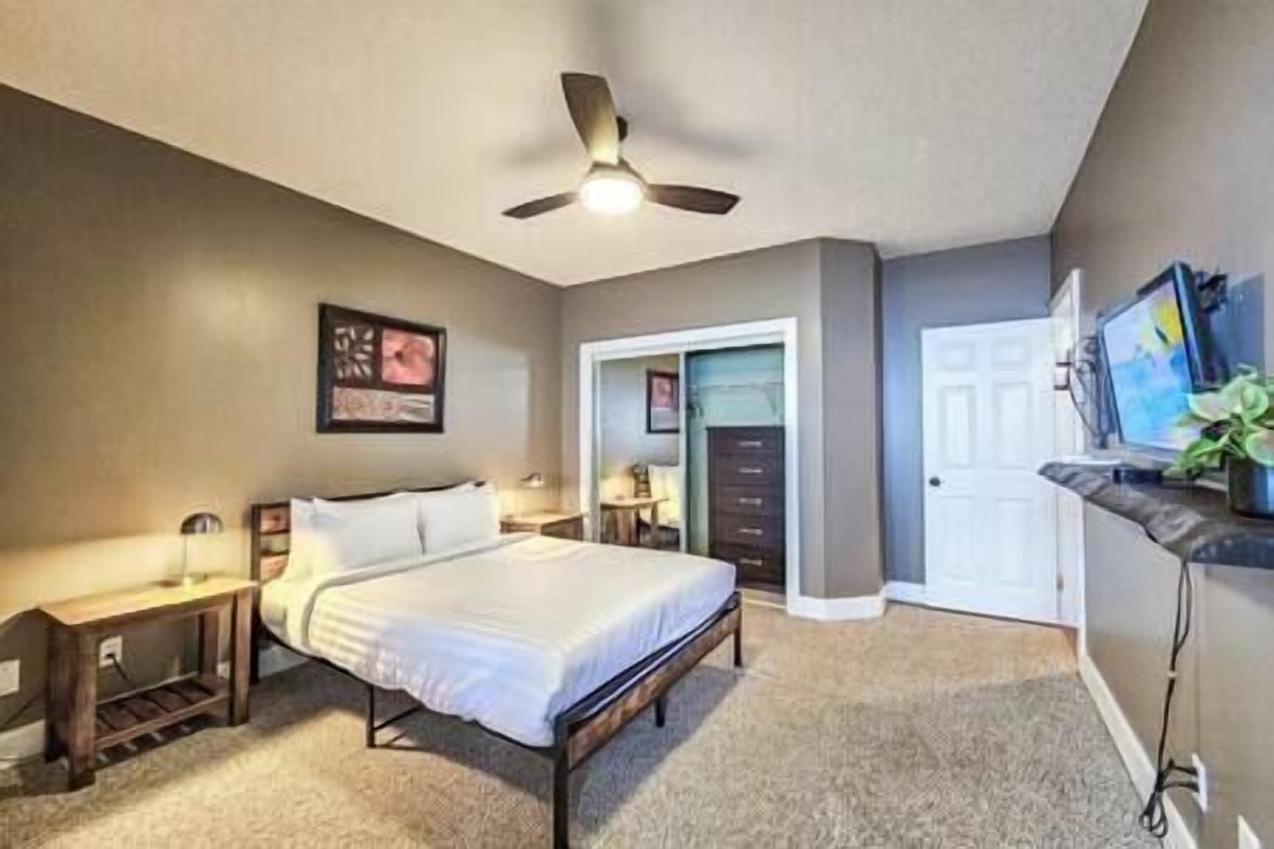 2 bedrooms, desk, free WiFi, bed sheets