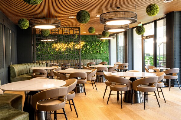 Restaurant - BERG & BERG HOTEL Kerns - Self-Check-in (Kerns)