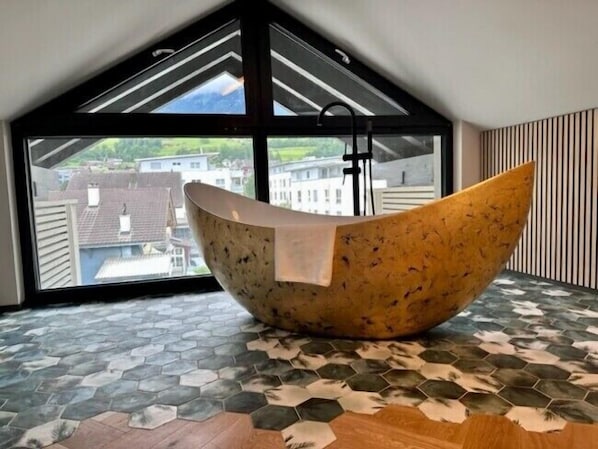 Svit Superior | Vardagsrum | Smart-tv och leksaker