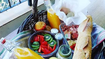 Breakfast meal