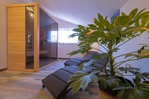 Bathtub spa indoor