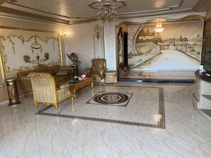 Interior - Royal pyramid palace residence (Giza Governorate)