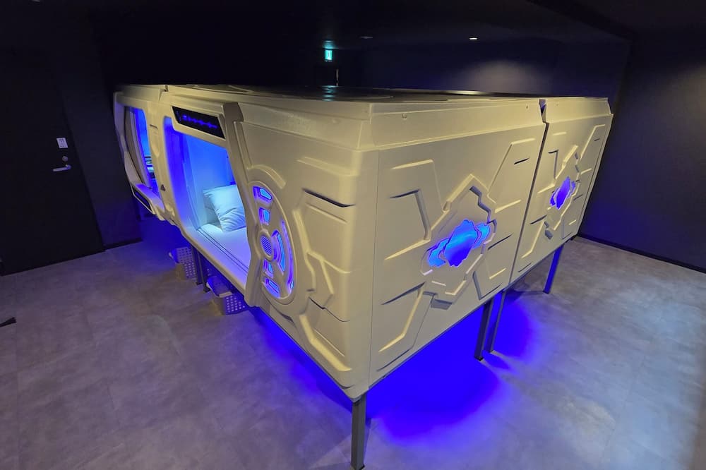 HOTEL GALAXY POD