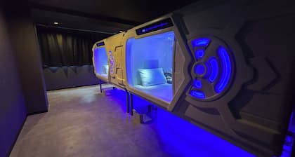 HOTEL GALAXY POD