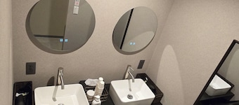 HOTEL GALAXY POD