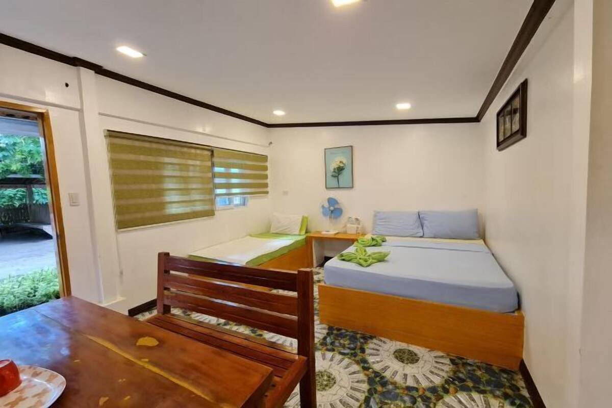 Wi-Fi de cortesia, roupa de cama
