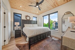 5 Schlafzimmer, Bügeleisen/Bügelbrett, WLAN, Bettwäsche