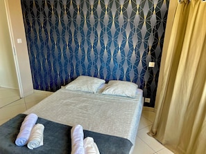 1 bedroom, WiFi, bed sheets