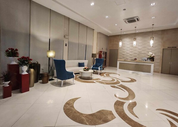 Apartment | Lobby - 1 Bed Apartment - Sleeps 7 - Pool & Wifi (Pasay)