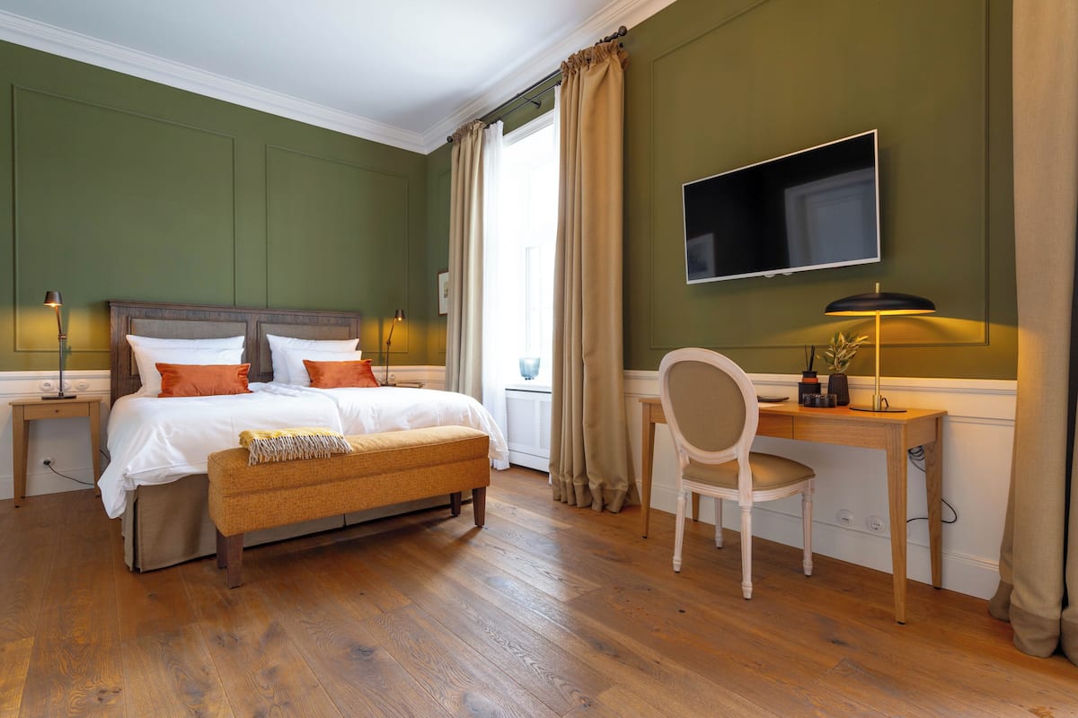 Comfort Double Room | 2 bedrooms, hypo-allergenic bedding, in-room safe, soundproofing