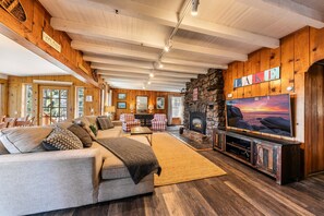 Smart-TV, Kamin