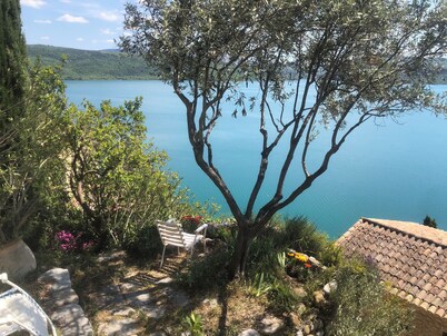 "les Terrasses" : Maison Dans le Village, 4 Terrasses