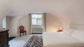 Apartment | 3 Schlafzimmer, BĂŒgeleisen/BĂŒgelbrett, Babybetten, kostenloses WLAN