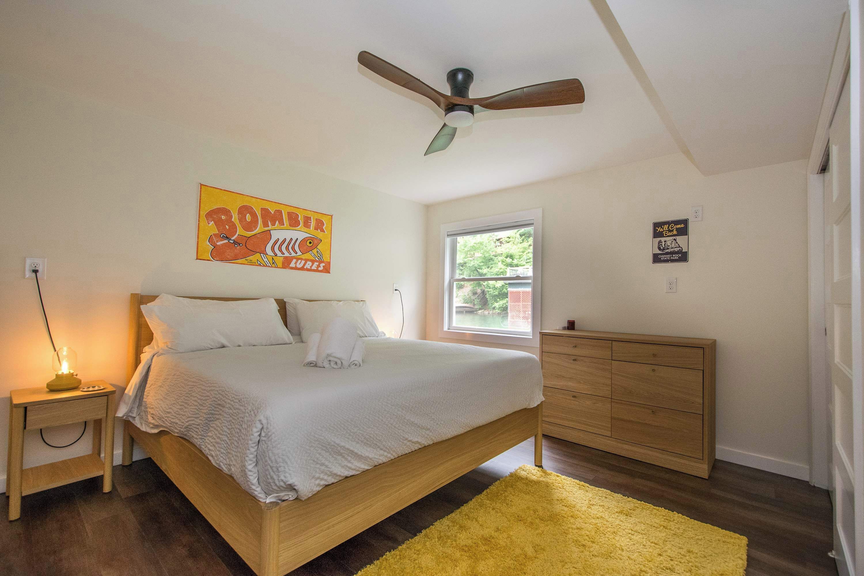 2 slaapkamers, een strijkplank/strijkijzer, wifi, beddengoed
