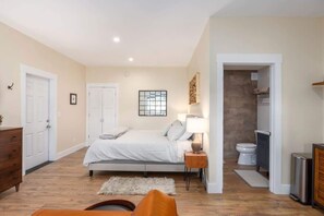 1 chambre, fer et planche Ă repasser, Wi-Fi, draps fournis