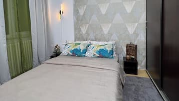 1 chambre, fer et planche à repasser, Wi-Fi, draps fournis