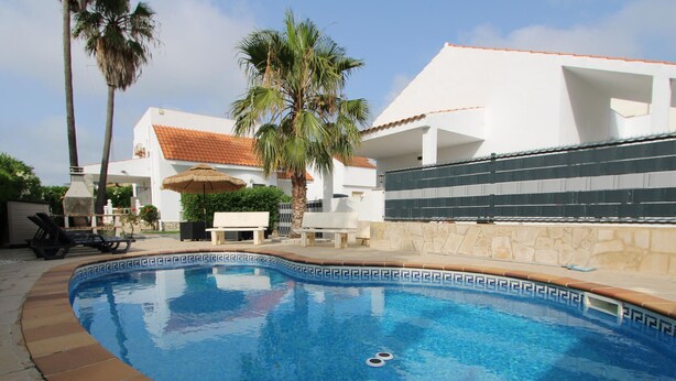 Pool - Family Getaway: Private Pool, Near Beach, Free WiFi, Pet Friendly, Dog Beach Nearby (Riumar)