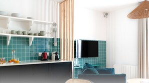 Basic Apartment | Private kitchen | Mini-fridge, microwave, stovetop, dishwasher - Beauquartier - Butte aux Cailles II (Paris)